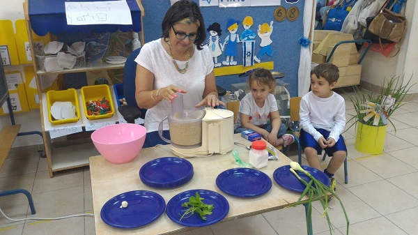 מהגינה לצלחת